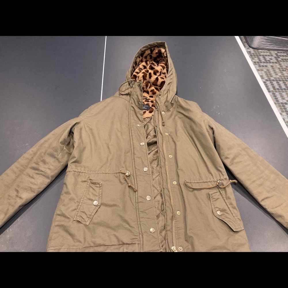 Love Tree Green Light Jacket